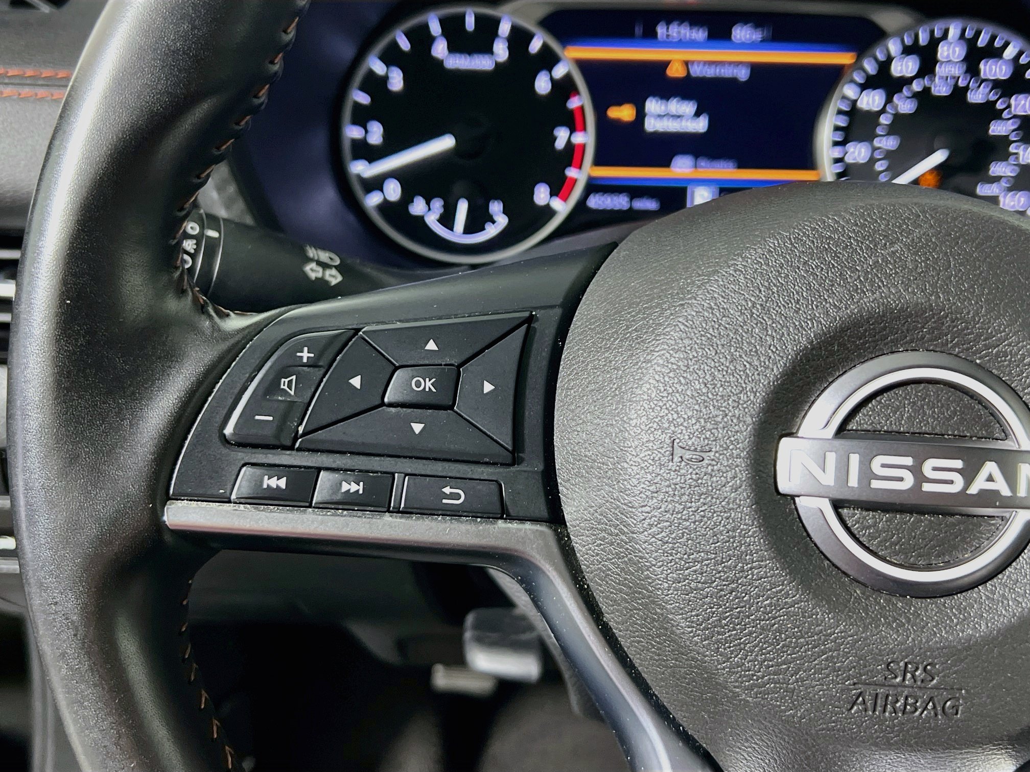 Used 2025 Nissan Sentra SR FWD image 18