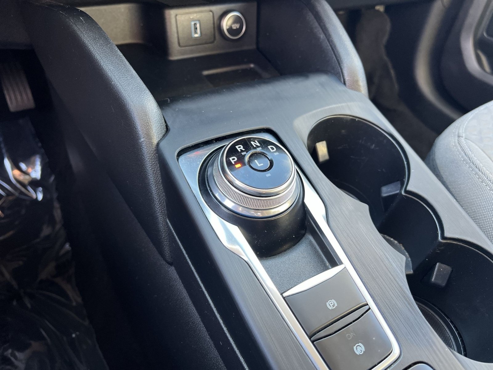 Used 2020 Ford Escape SE FWD image 21