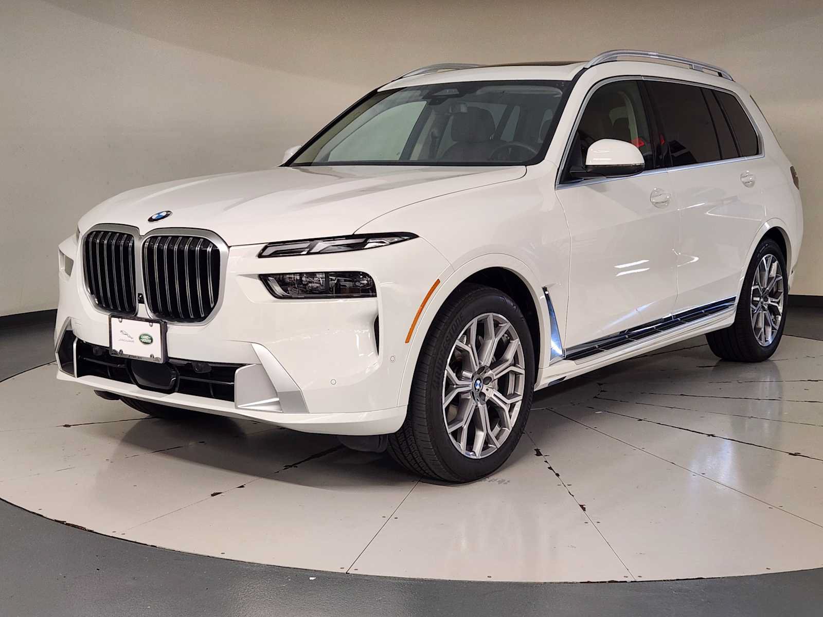 Used 2026 BMW X7 xDrive40i AWD/4WD image 1