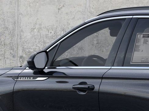 New 2026 Lincoln Corsair Reserve w/ Towing Package image 15