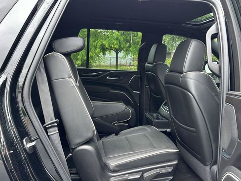 Used 2024 Cadillac Escalade Sport w/ LPO, ONYX Package AWD/4WD image 18