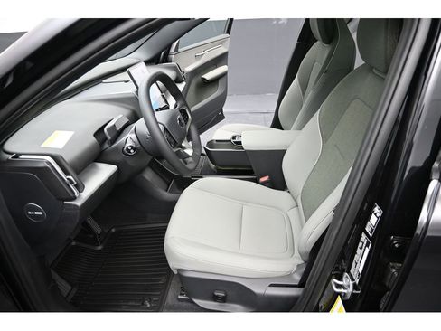 New 2026 Volvo EX30 Plus w/ Protection Package Premier AWD/4WD image 10
