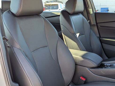 Used 2025 Honda Accord Sport image 30