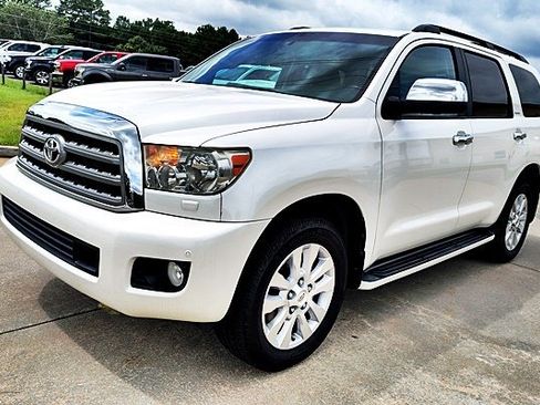 Used 2014 Toyota Sequoia Platinum AWD/4WD image 5