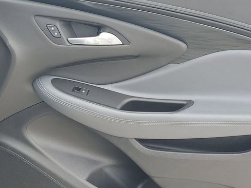 Used 2019 Buick Envision Essence image 46