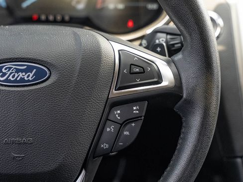 Used 2019 Ford Fusion SEL FWD image 25