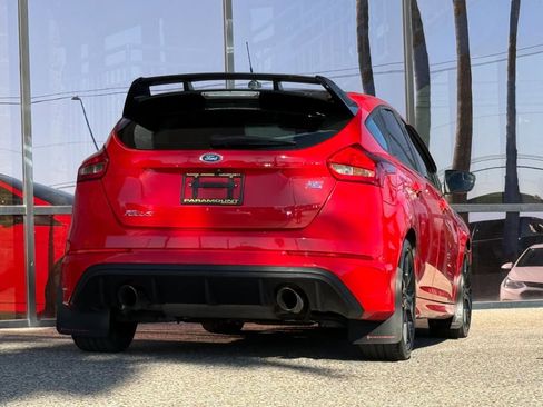 Used 2018 Ford Focus RS image 11
