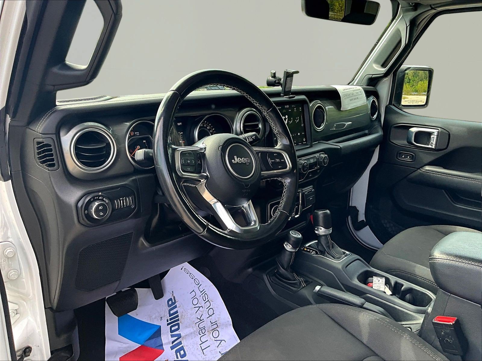 Used 2022 Jeep Gladiator Overland AWD/4WD image 18