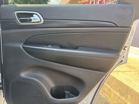 Used 2020 Jeep Grand Cherokee Altitude image 58