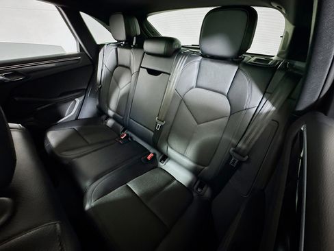 Used 2024 Porsche Macan image 24