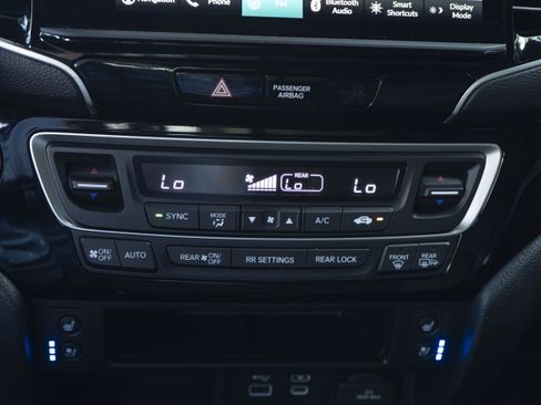 Used 2024 Honda Ridgeline Black Edition image 31