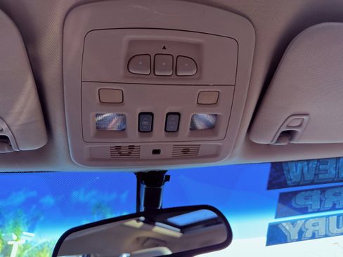 Used 2010 Cadillac CTS Luxury image 37