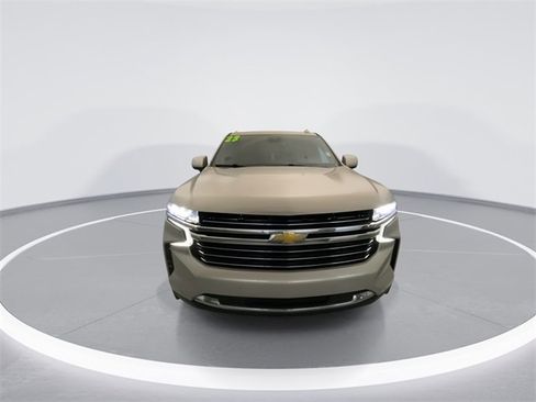 Used 2023 Chevrolet Suburban LT image 7