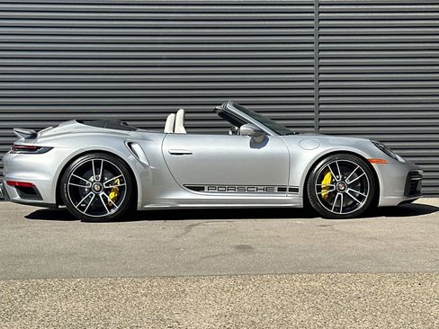 Used 2022 Porsche 911 Turbo S image 9