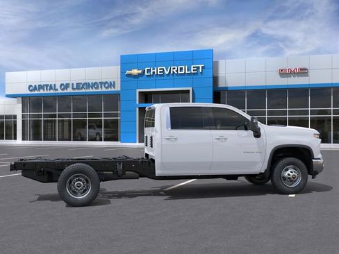 New 2026 Chevrolet Silverado 3500 W/T w/ WT Convenience Package AWD/4WD image 5