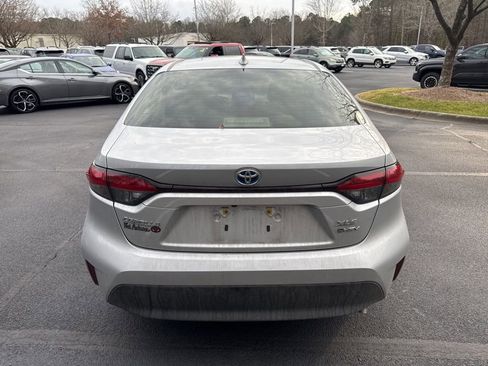 Used 2025 Toyota Corolla XLE image 16