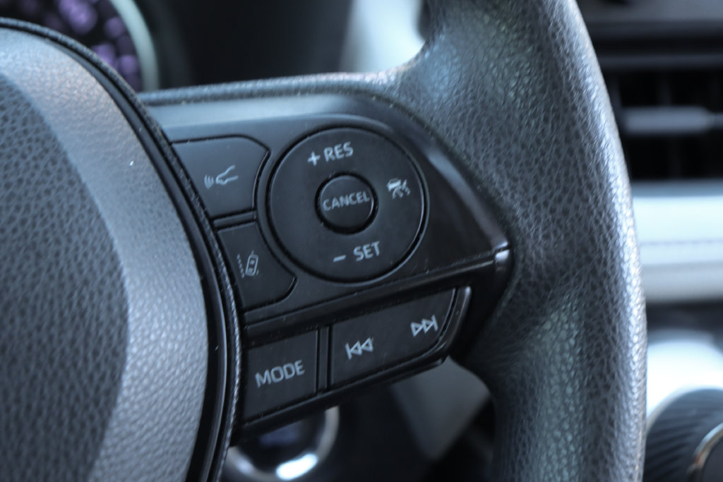 Used 2019 Toyota RAV4 XLE FWD image 22