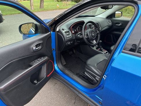 Used 2019 Jeep Compass Trailhawk image 21