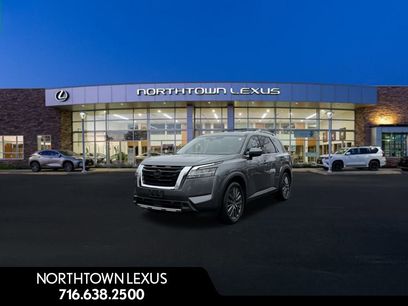 Used 2024 Nissan Pathfinder SL w/ SL Premium Package