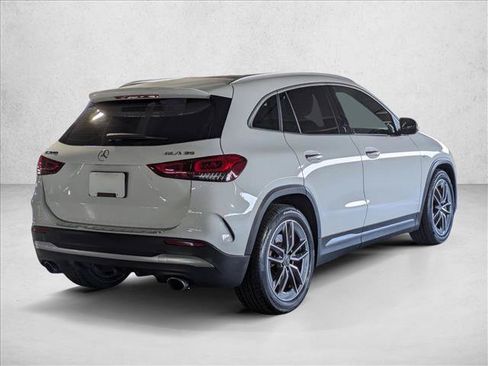 Used 2023 Mercedes-Benz GLA 35 AMG 4MATIC image 7