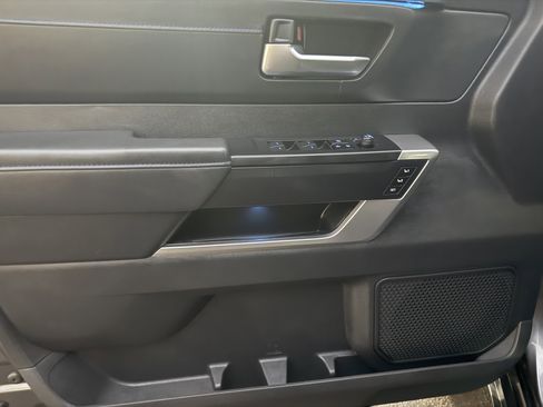 Used 2024 Toyota Tundra Platinum image 12