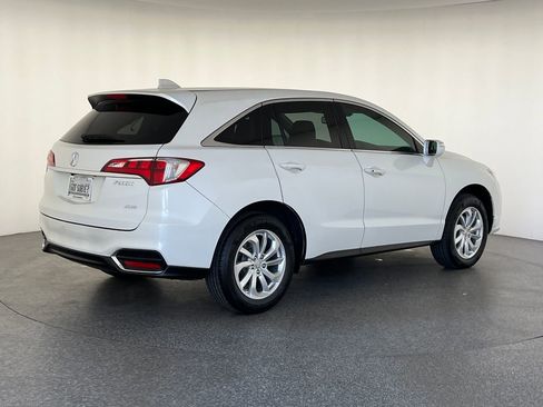 Used 2018 Acura RDX AWD w/ Technology Package image 3