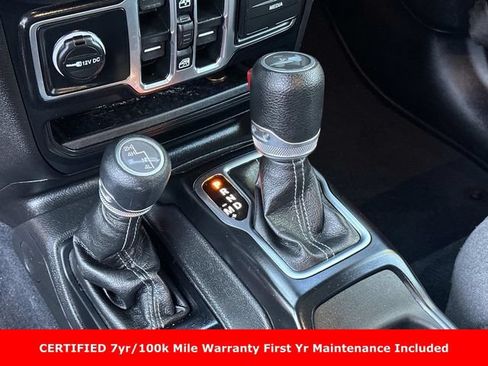 Used 2024 Jeep Wrangler Unlimited Sport AWD/4WD image 23
