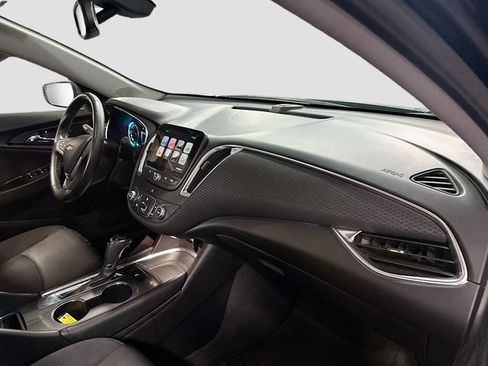 Used 2016 Chevrolet Malibu LT image 29