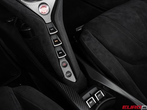 Used 2022 McLaren 765LT RWD image 39