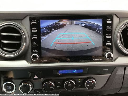 Used 2022 Toyota Tacoma TRD Off-Road w/ Technology Package AWD/4WD image 9