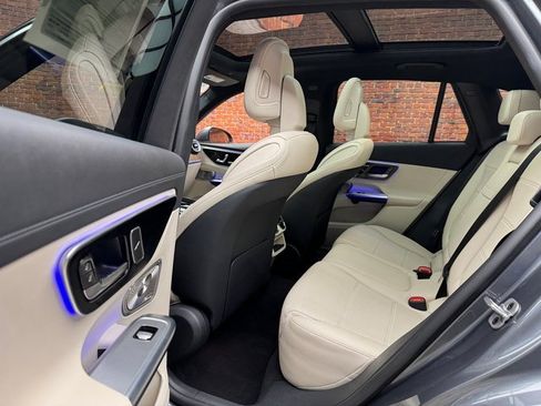 Certified 2023 Mercedes-Benz GLC 300 4MATIC image 23