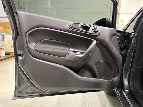Used 2019 Ford Fiesta SE FWD image 22