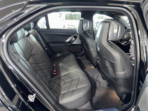 New 2026 BMW 760i xDrive w/ Executive Package AWD/4WD image 4