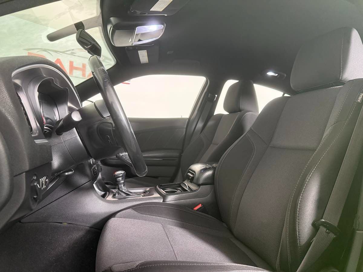 Used 2019 Dodge Charger SXT w/ Blacktop Package RWD image 21