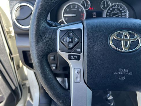 Used 2014 Toyota Tundra SR5 w/ SR5 Upgrade Package AWD/4WD image 33
