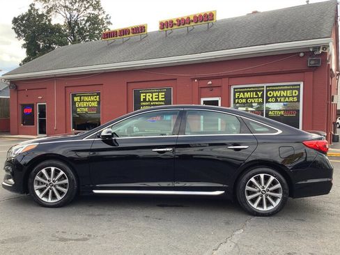 Used 2016 Hyundai Sonata Limited w/ Option Group 04 FWD image 4