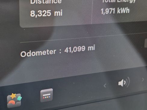 Used 2020 Tesla Model 3 Standard Range Plus image 29