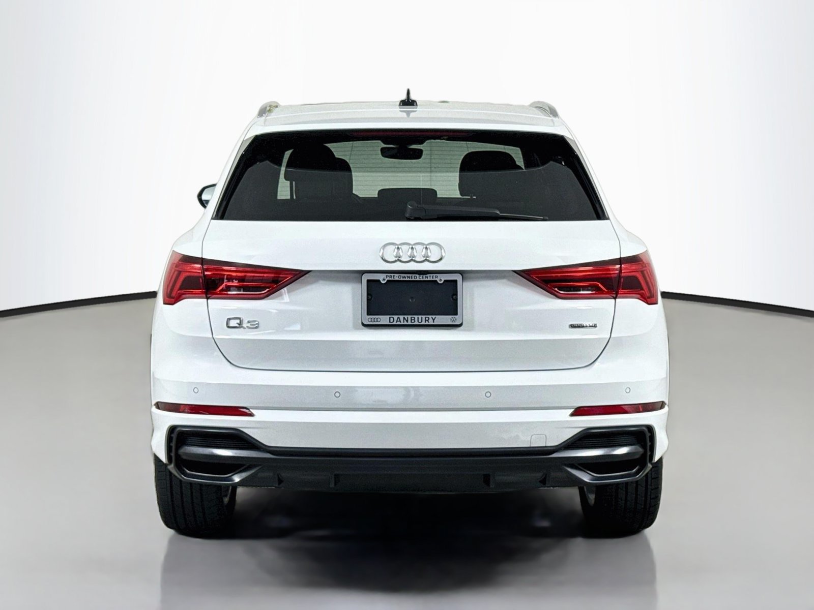 Used 2019 Audi Q3 2.0T Premium Plus w/ Premium Plus Package AWD/4WD image 10
