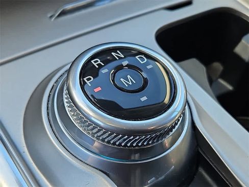 Used 2021 Ford Explorer XLT w/ Equipment Group 202A image 10