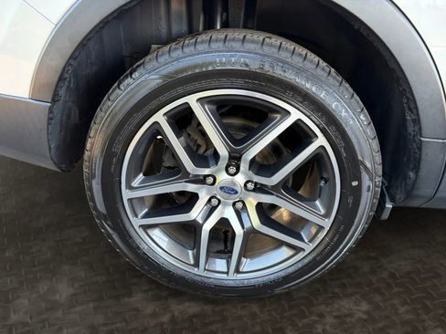 Used 2017 Ford Explorer Sport AWD/4WD image 43