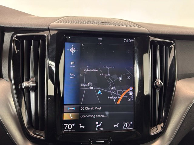 Used 2019 Volvo XC60 T5 Momentum w/ Multimedia Package AWD/4WD image 16