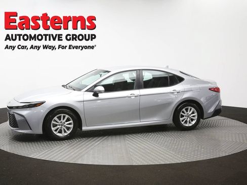 Used 2025 Toyota Camry LE FWD image 58