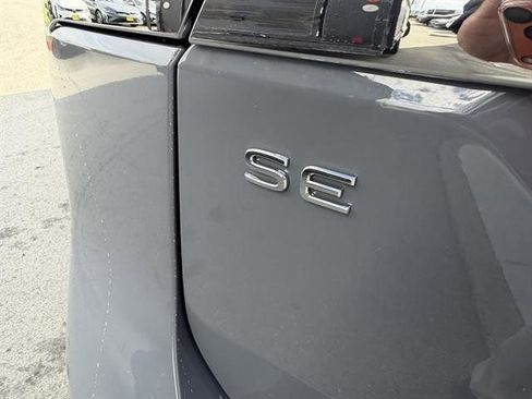 New 2026 Volkswagen Atlas SE image 10