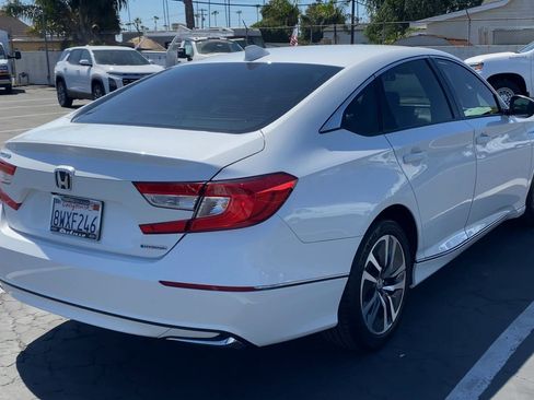 Used 2021 Honda Accord EX image 12