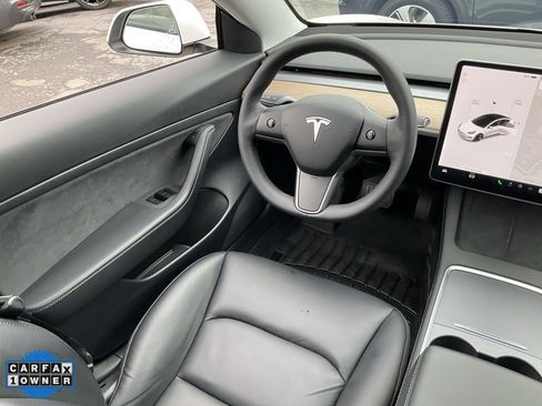 Used 2021 Tesla Model 3 Standard Range Plus image 34