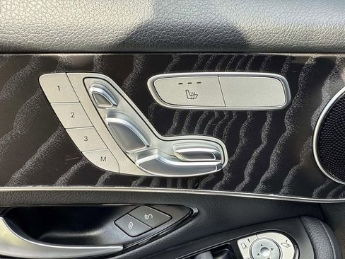 Used 2018 Mercedes-Benz GLC 300 image 23