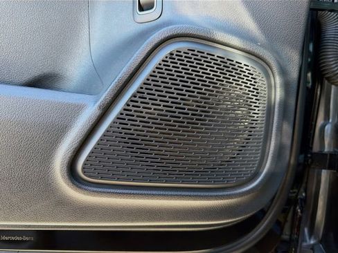 Used 2024 Mercedes-Benz GLB 250 image 23