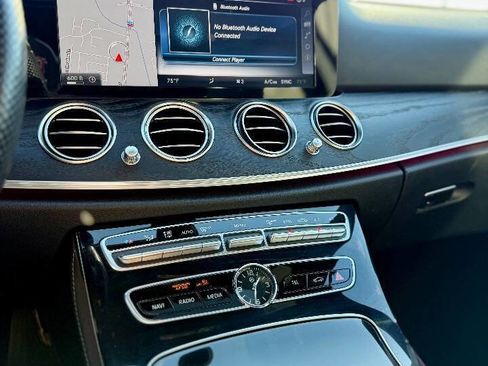 Used 2017 Mercedes-Benz E 300 image 20