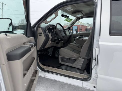 Used 2010 Ford F350 XLT image 10