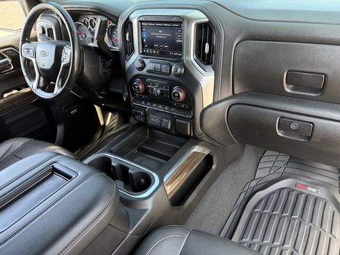 Used 2021 Chevrolet Silverado 1500 LT Trail Boss w/ Convenience Package II AWD/4WD image 11